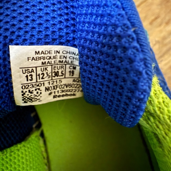 Kid Reebok blue and green shoes- size 13 - Picture 9 of 9